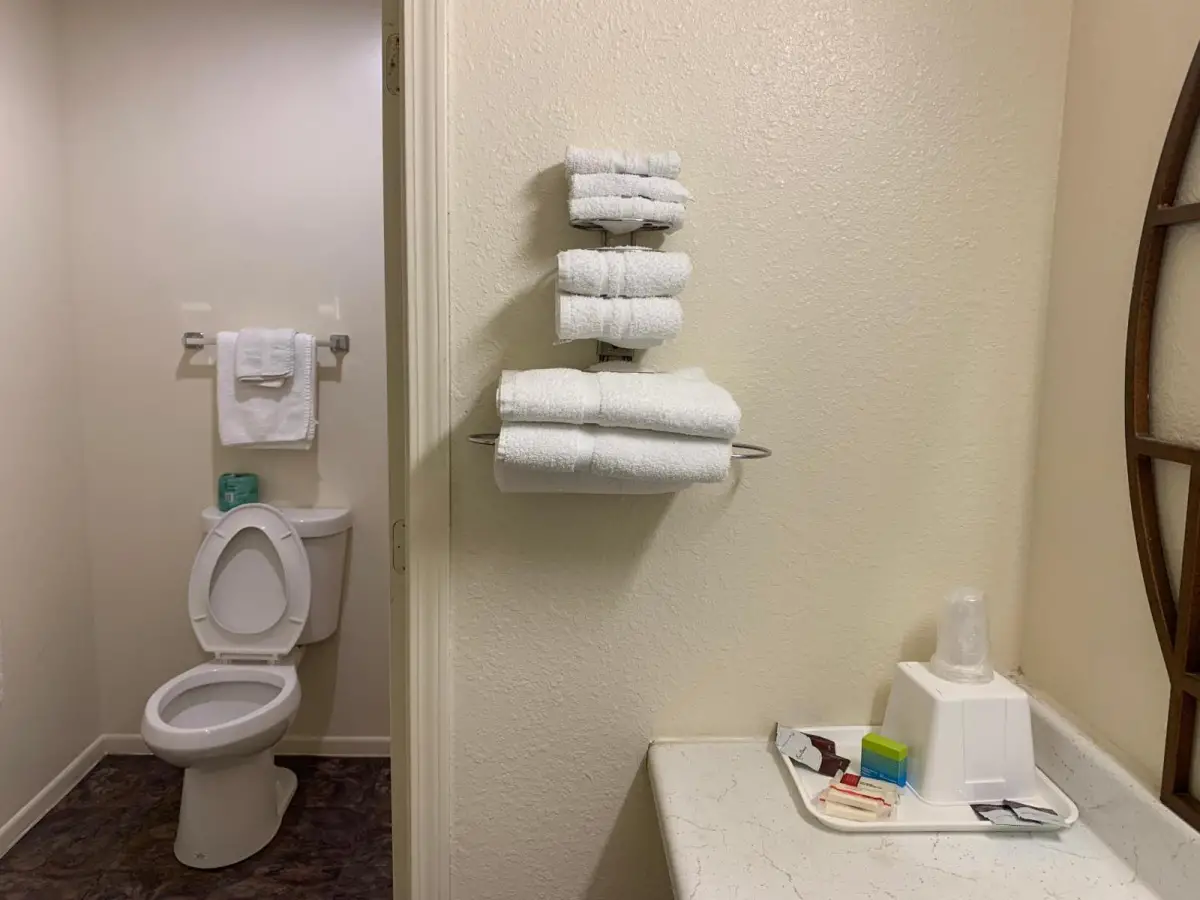 Economy Inn 6